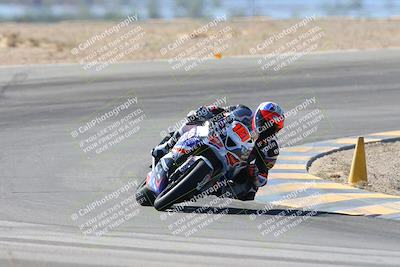 media/Oct-20-2024-CVMA (Sun) [[d4a3dff211]]/Race 2-Supersport Middleweight/